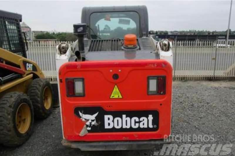 Bobcat S450B Otros camiones
