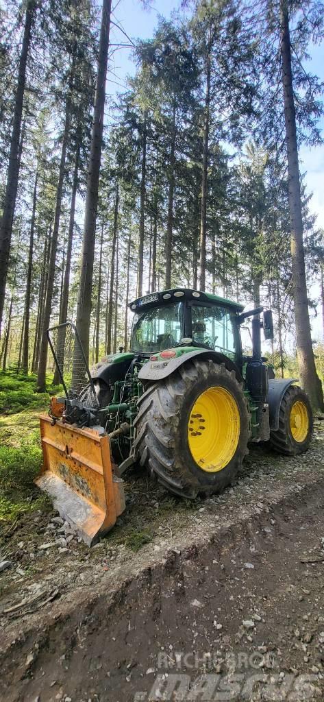 John Deere 6155 R Tractor forestal