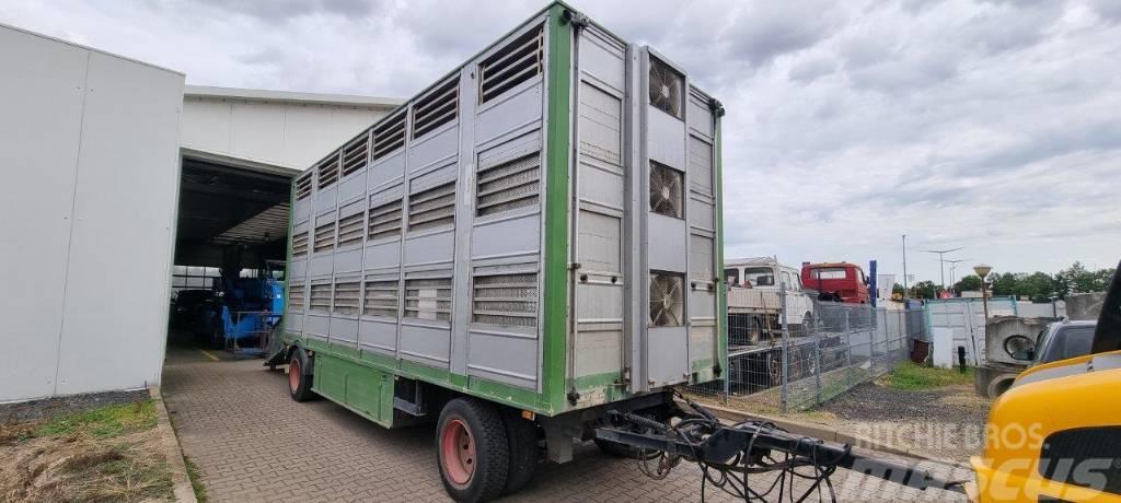  Przyczepa 2 osiowa do transportu zwierząt Remolques para transporte de animales