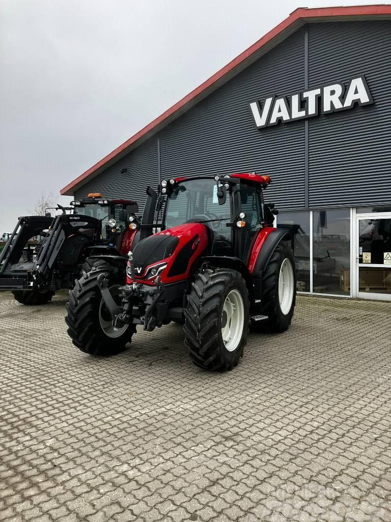 Valtra G135 Active Tractores
