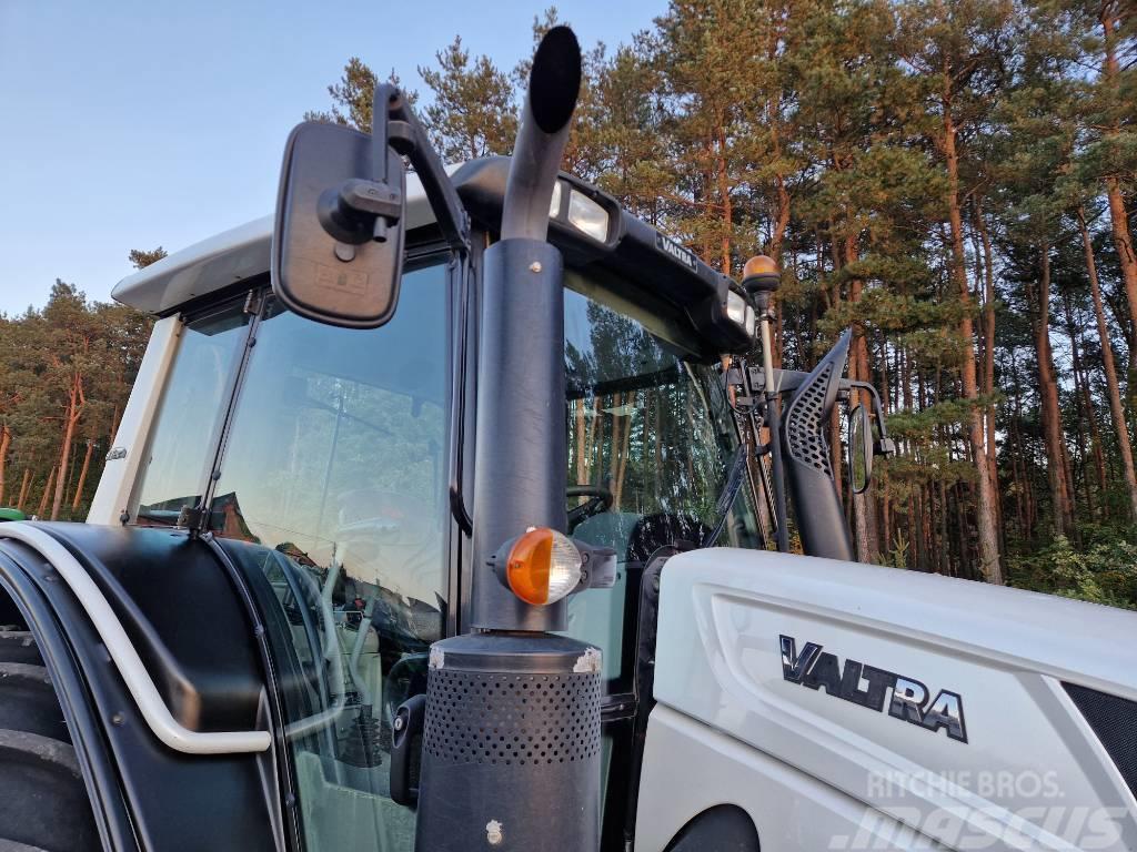 Valtra N103.4 Tractores