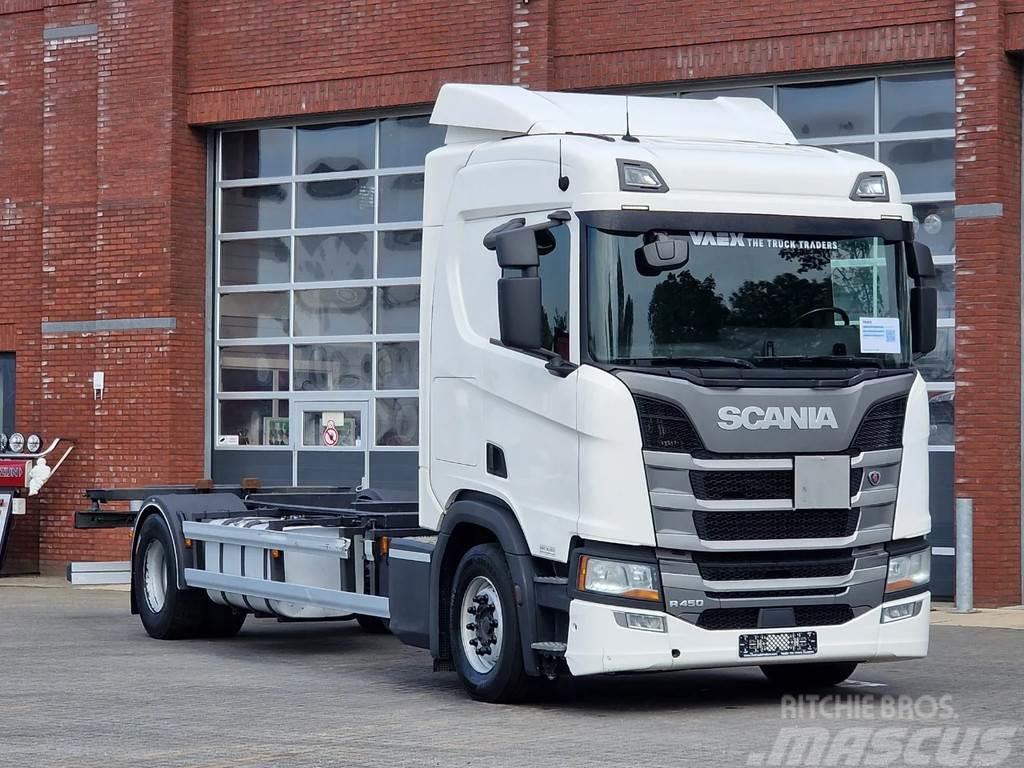 Scania R450 NGS 4x2 - BDF - Full air - 5.95 WB - Navi - 7 Camiones con gancho