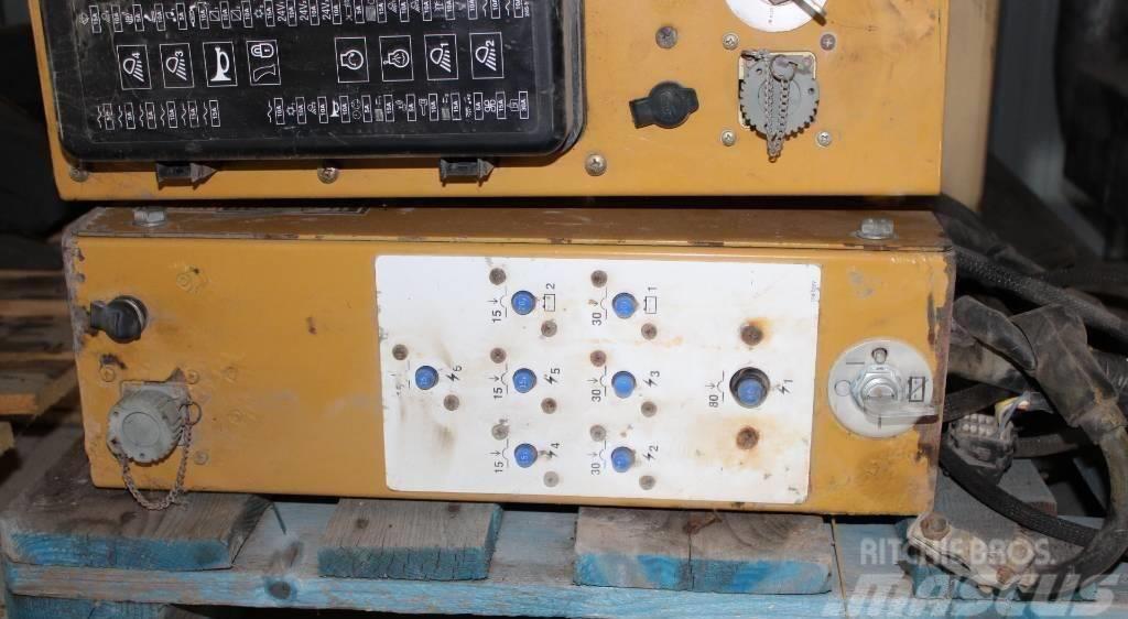 CAT 385 ΒC Εlectrical Panel (Ηλεκτρολογικός Πίνακας) Electrónicos