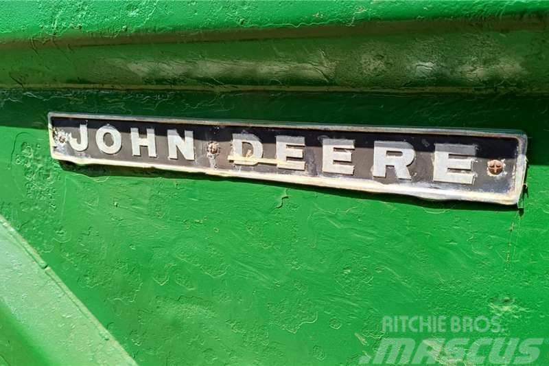 John Deere Damskrop Scraper Otros camiones