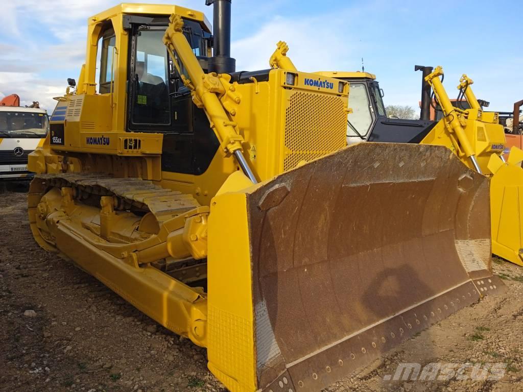 Komatsu D 155 AX-3 Buldozer sobre oruga