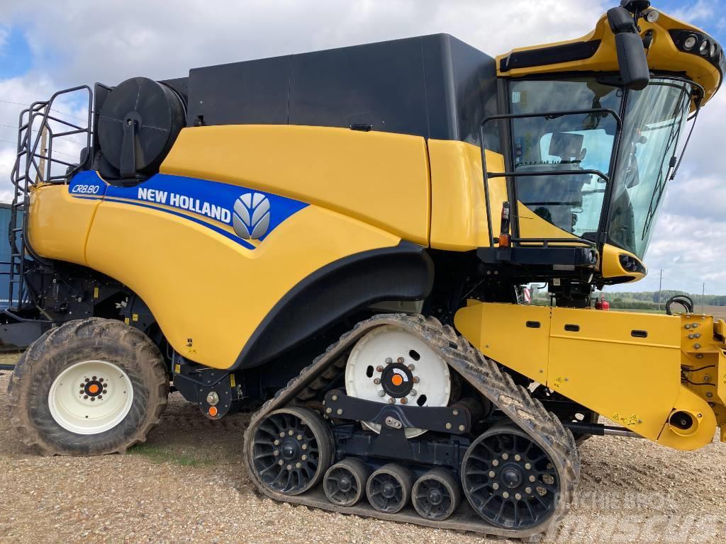 New Holland CR 8.80 Combine harvesters