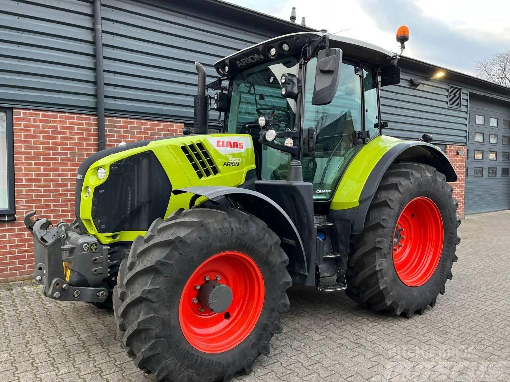 CLAAS Arion 550 Cmatic Tractores