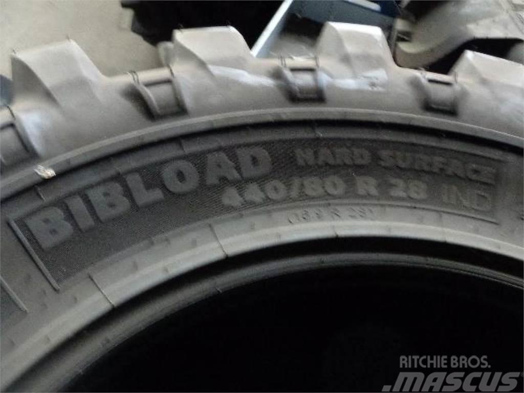 Michelin 440/80R28 IND Compact Line Neumáticos, ruedas y llantas