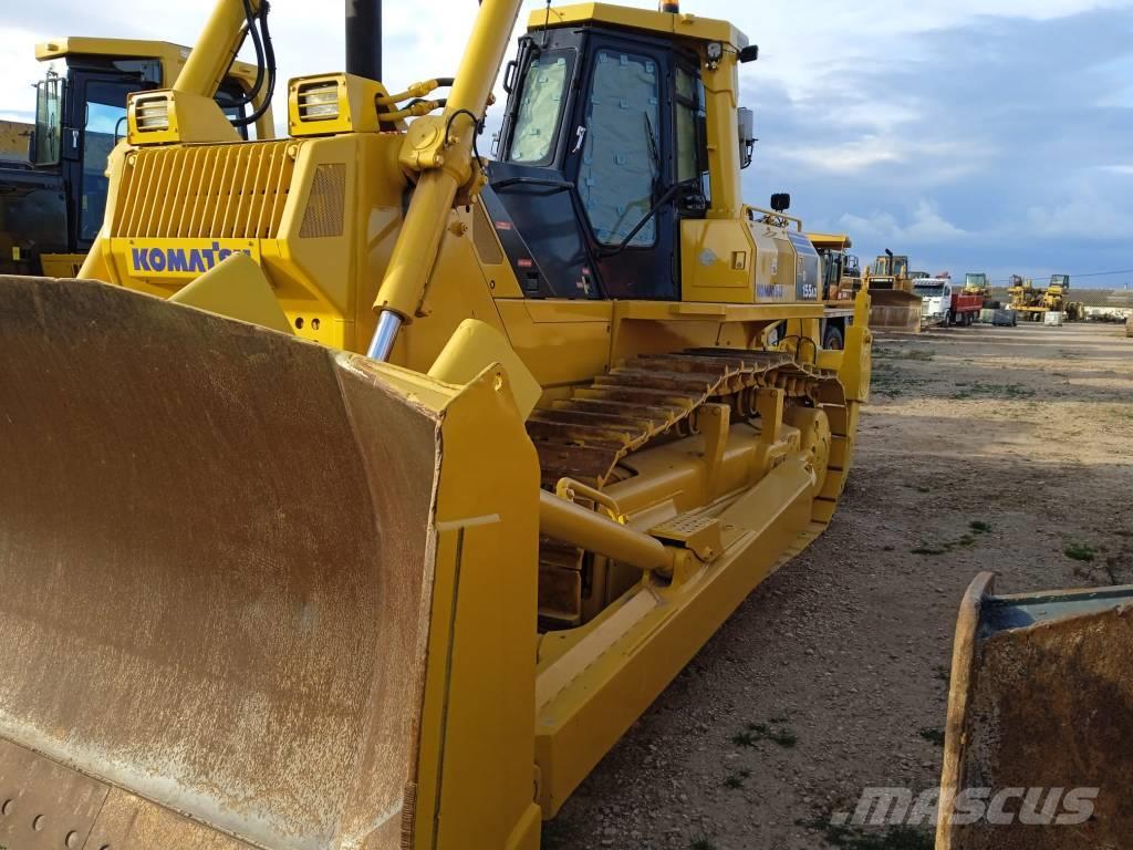 Komatsu D 155 AX-5 Buldozer sobre oruga