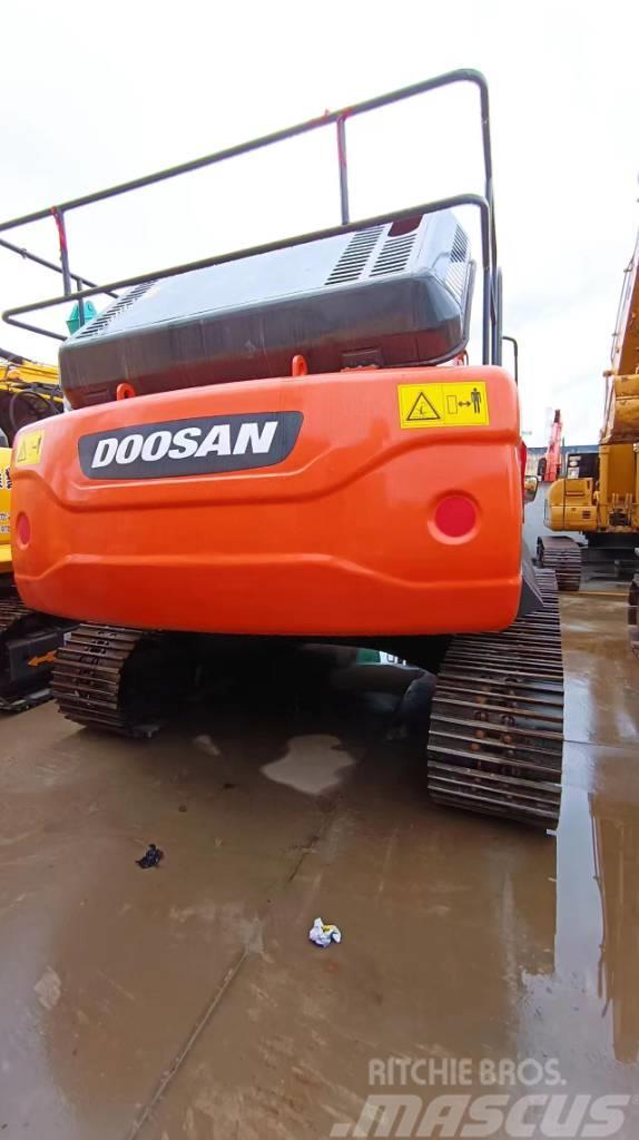 Doosan DX300 LC-9C Excavadoras de cadenas