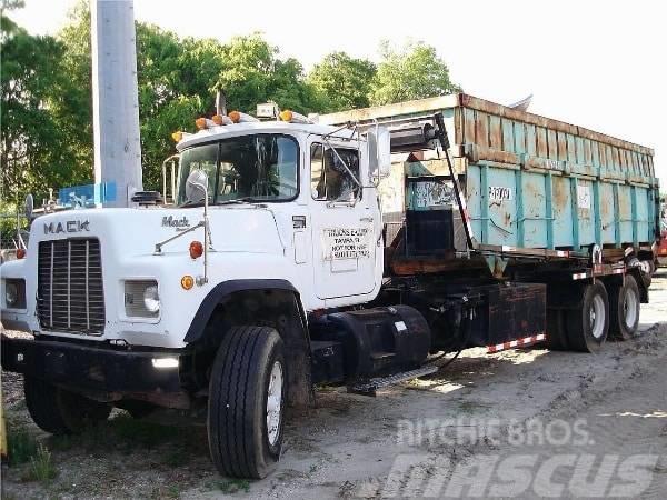 Mack RD 686 S Camiones de basura