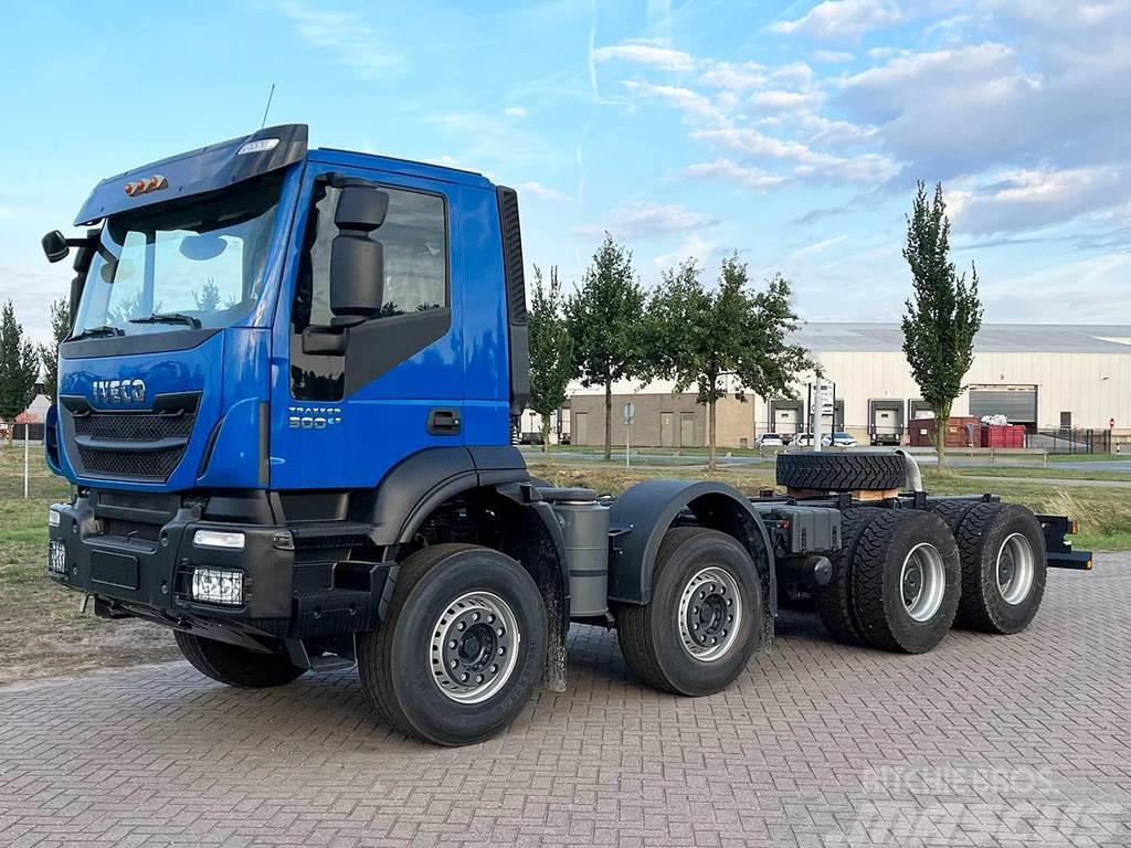 Iveco Trakker 410T50 Chassis Cabin Camiones chasis