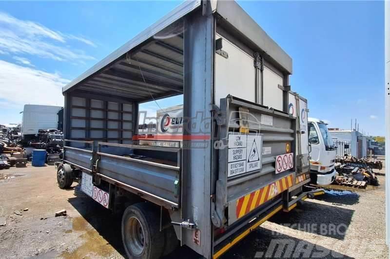  Dropside Bin & Tail Lift Only Otros camiones