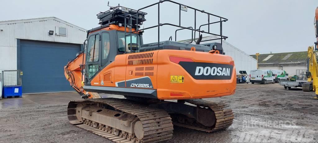 Doosan DX225LC-5 Excavadoras de cadenas