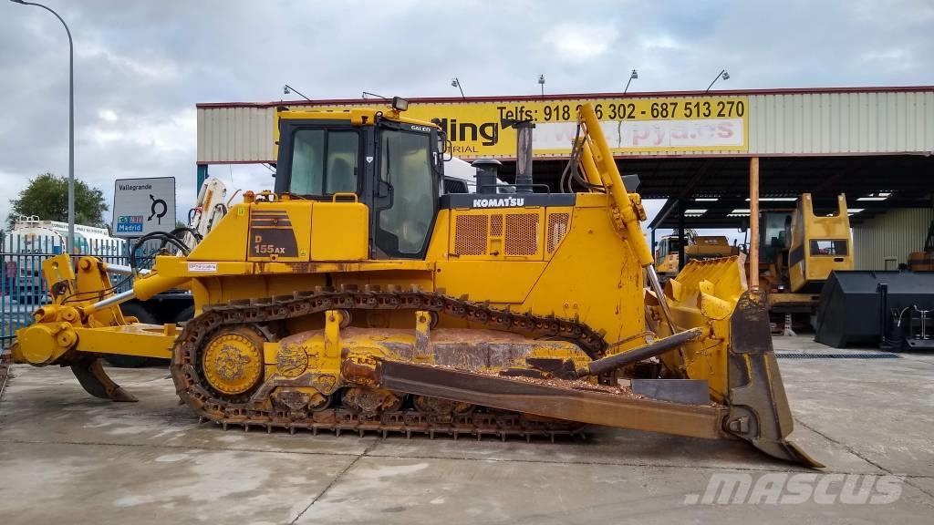 Komatsu D155AX-6 Buldozer sobre oruga
