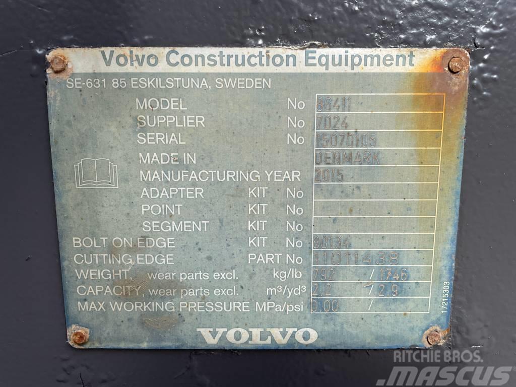 Volvo L60 2.2m GP Bucket Cucharones