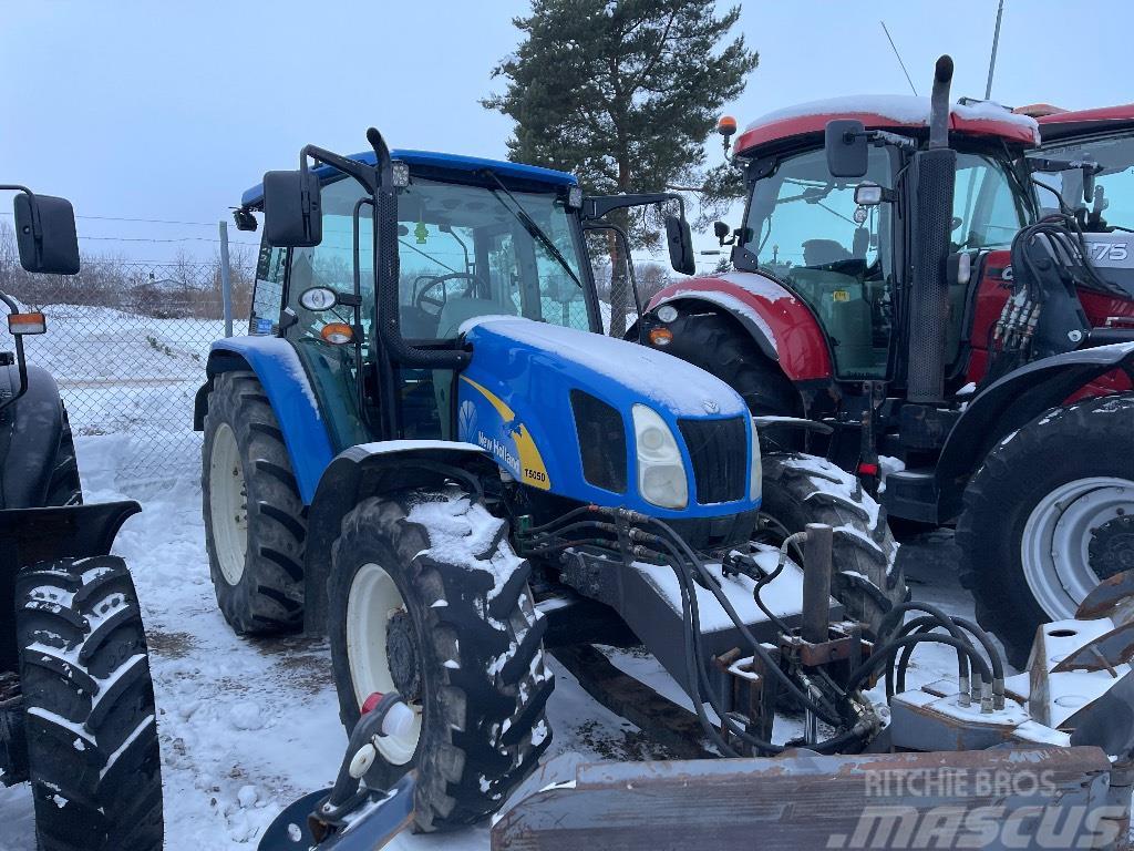 New Holland T5050 PS, Holms 2,8m vikplog Tractores