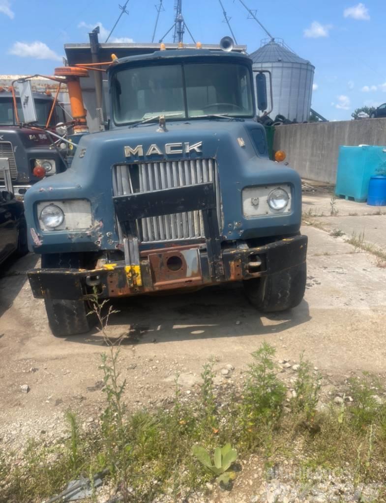 Mack Truck Camiones bañeras basculantes o volquetes
