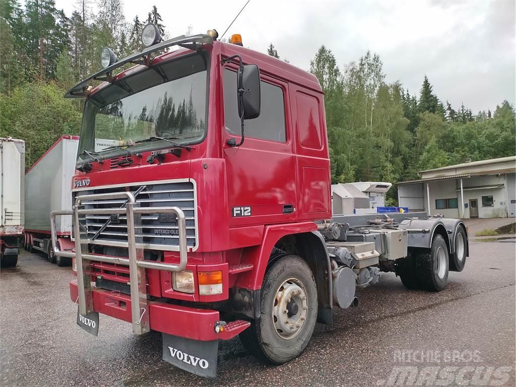 Volvo F12 6x2 vaijerilaite Camiones con gancho