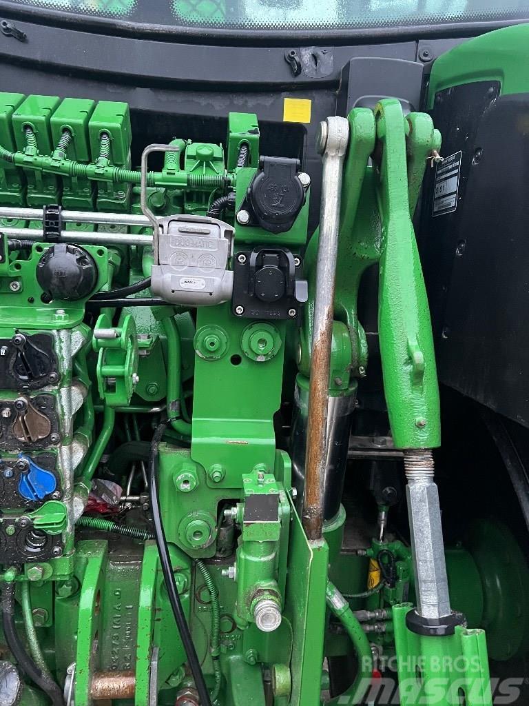 John Deere 6155R+LF+FPTO Tractores