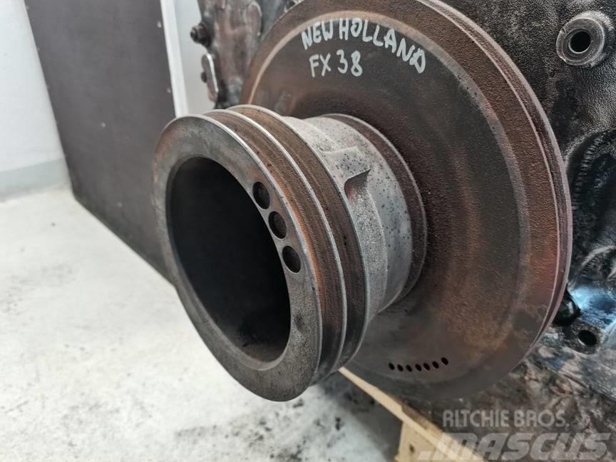New Holland FX 38 {  belt pulley  Fiat Iveco 8215.42} Motores