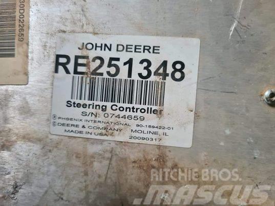 John Deere RE (RE251348) computer Electrónicos