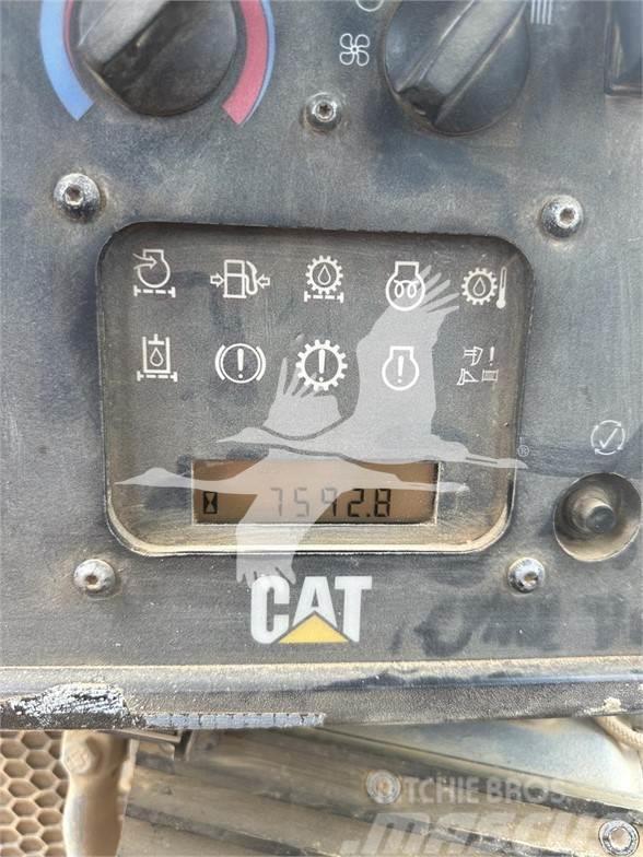 CAT D6T LGP Buldozer sobre oruga