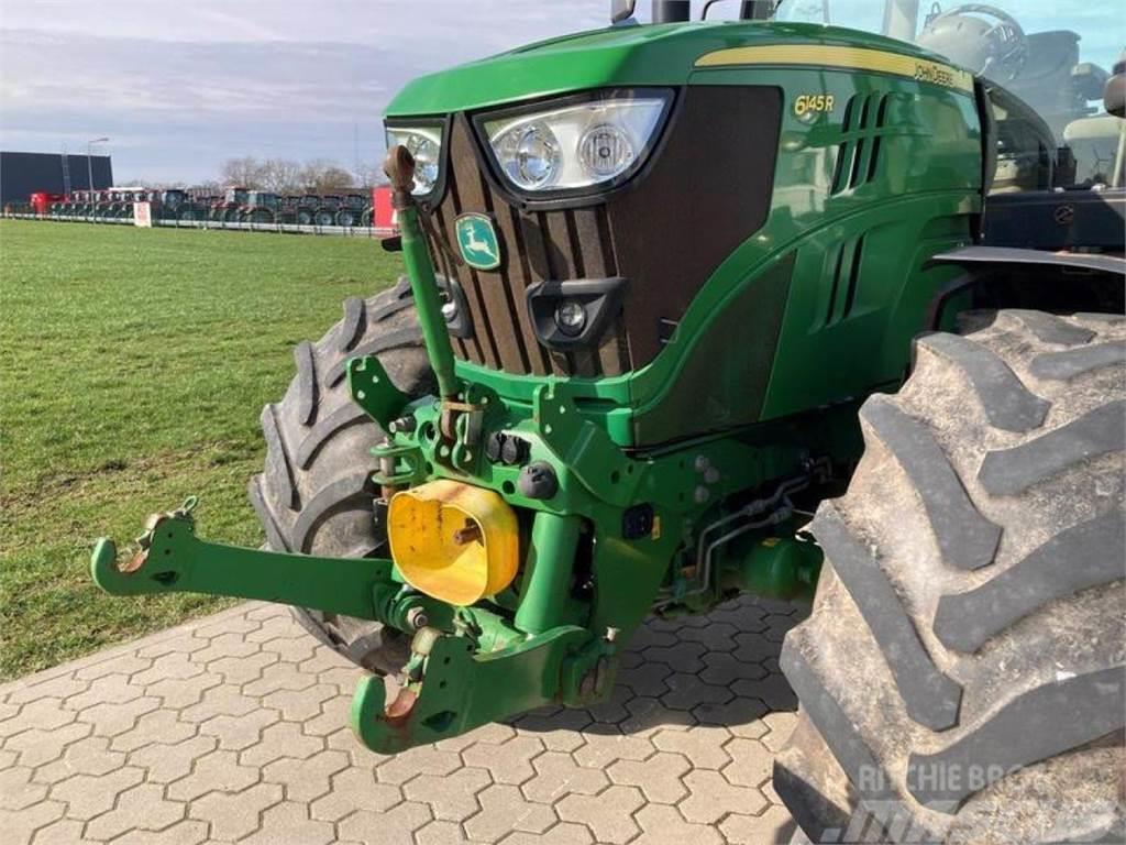 John Deere 6145R MIT FRONTZAPFWELLE Tractores