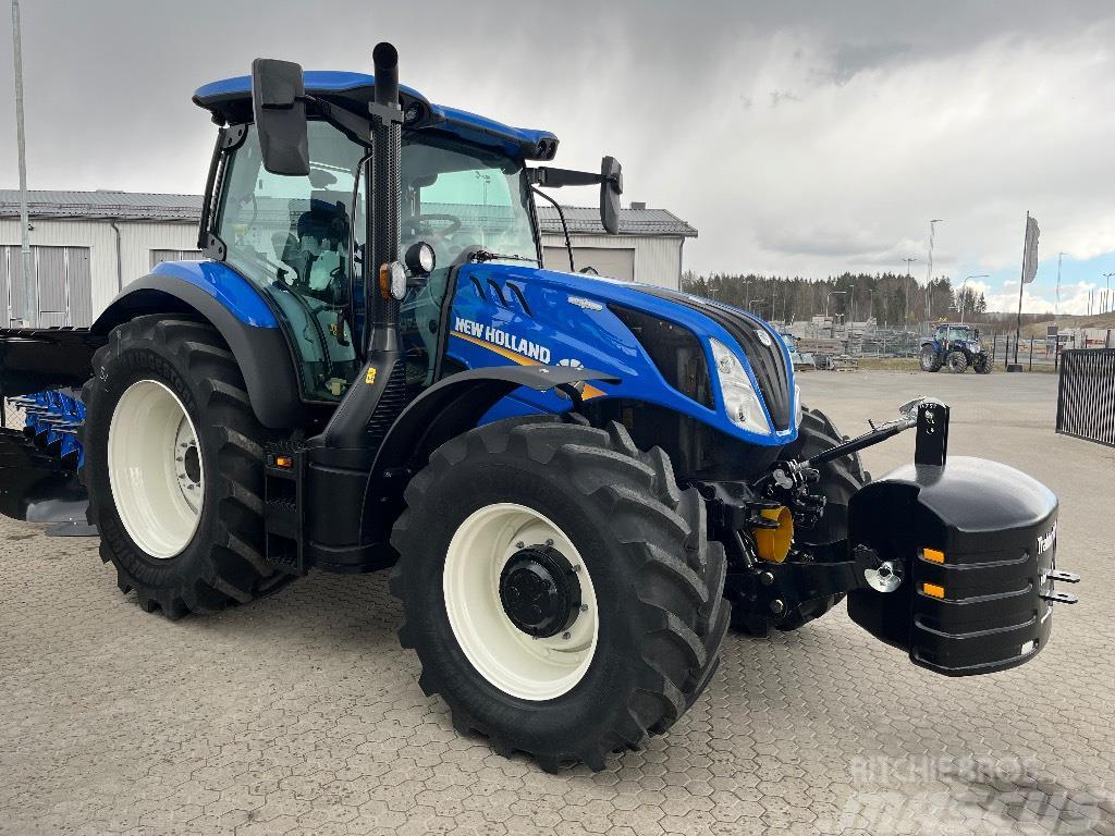 New Holland T6.180 Auto Command Omg. Lev Ränta 2.99% Tractores