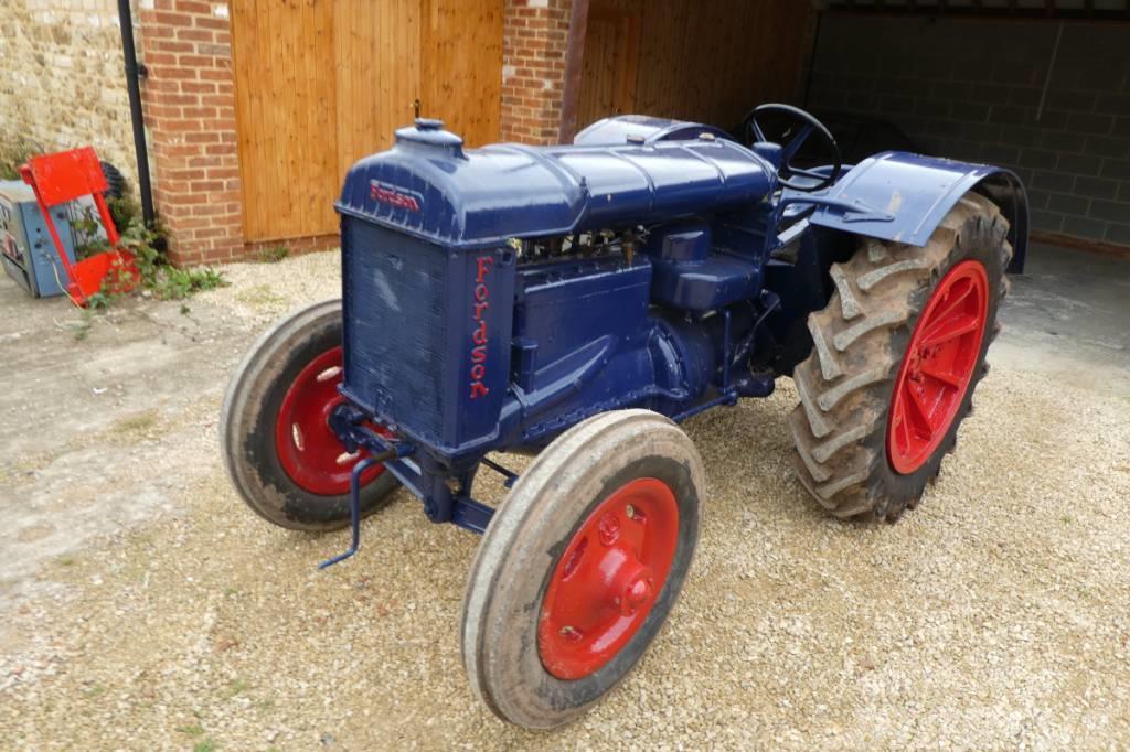  standard fordson Tractores