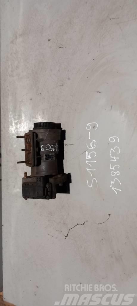 Scania R124.420 brake main valve 1385439 Frenos