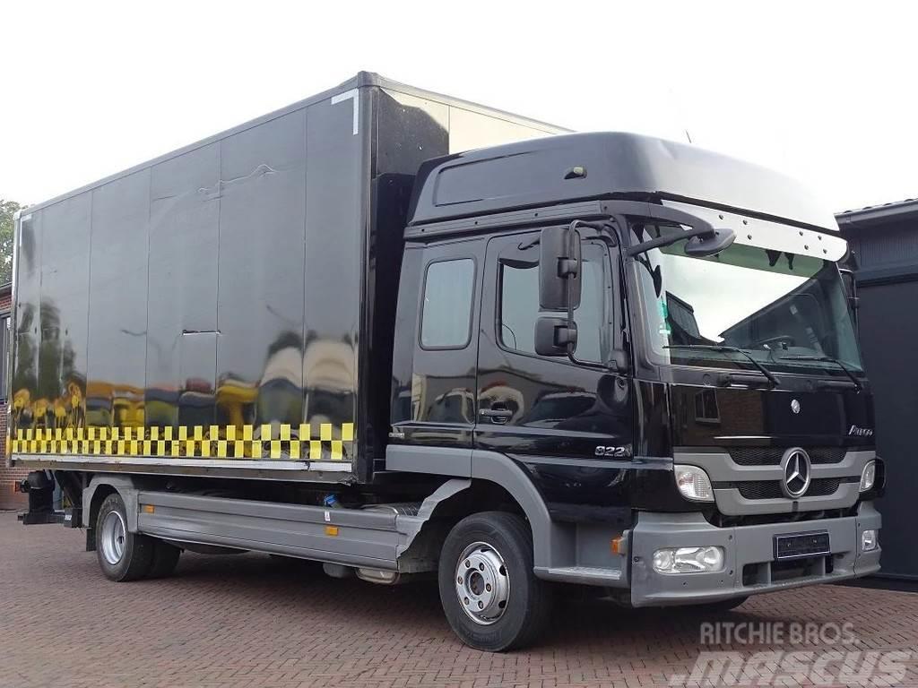 Mercedes-Benz Atego 822 6 sitz standheizung lbw 1.5 ton Camiones caja cerrada