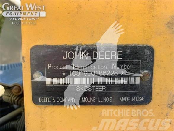 John Deere 319D Minicargadoras