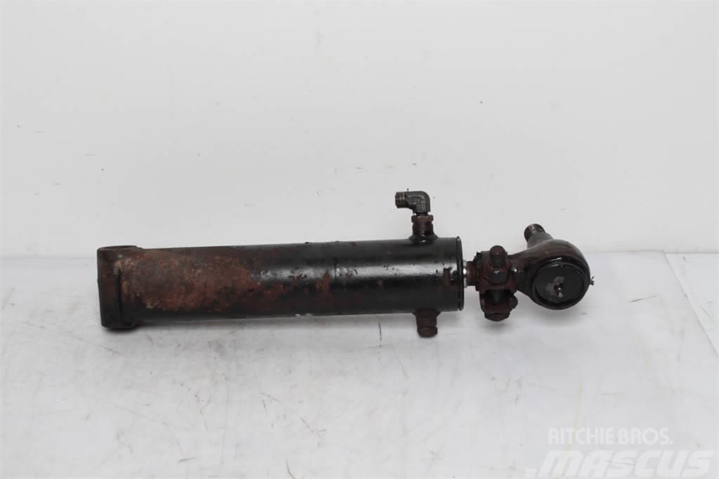 New Holland TG285 Front axle steering cylinder Transmisión