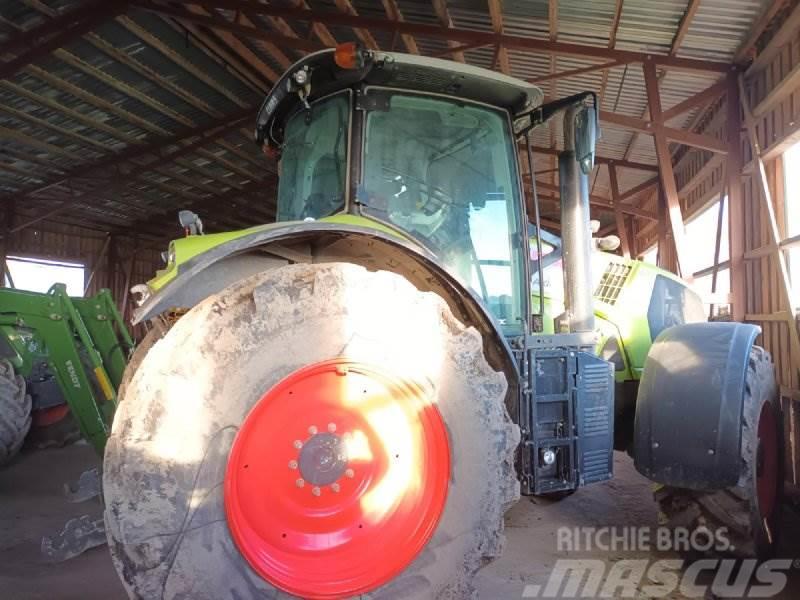 CLAAS 850 AXION C-MATIC Tractores
