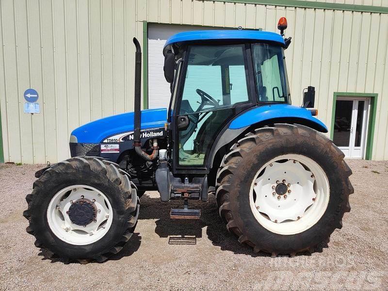 New Holland TD85D Tractores