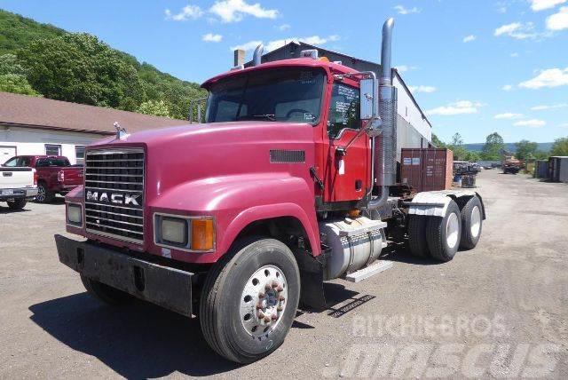 Mack CHN613 Camiones chasis