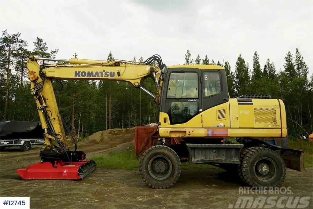 Komatsu PW160ES-7K Wheel Excavator w/ 2 buckets. Excavadoras de ruedas