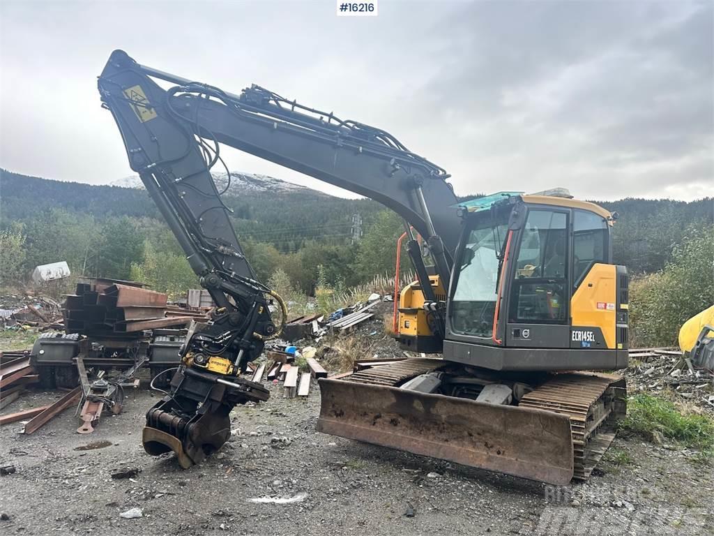 Volvo ECR145 Crawler Excavator w/ Rototilt w/ Grab and C Excavadoras de cadenas