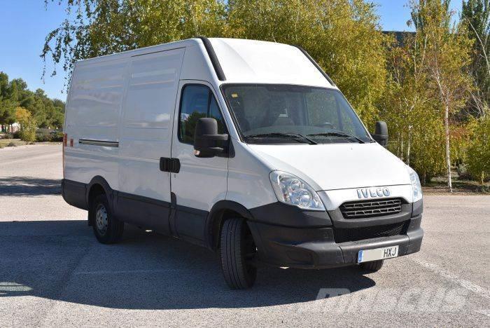 Iveco Daily Furgón 35S13 V 3520L H2 12.0 126 Furgonetas /Furgón