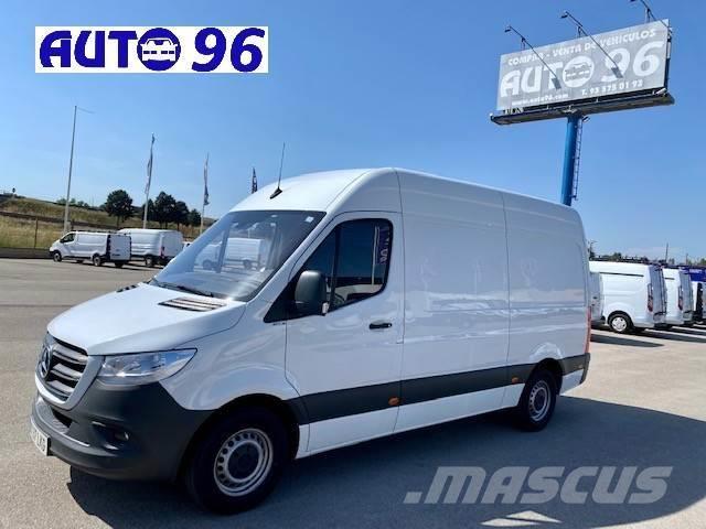 Mercedes-Benz Sprinter 314 CDI 35 MEDIO T ALTO 143 FURGON CERRAD Furgonetas /Furgón
