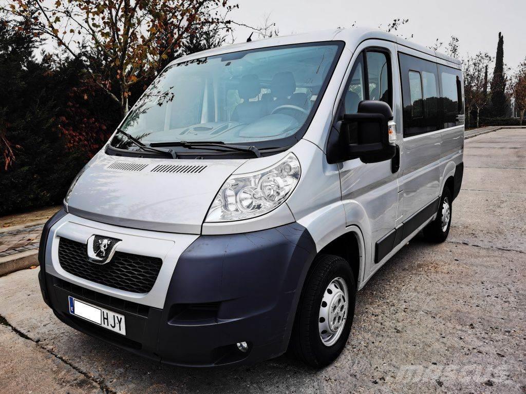 Peugeot Boxer Minibus 2.2HDI 333 L2H2 130 Furgonetas /Furgón