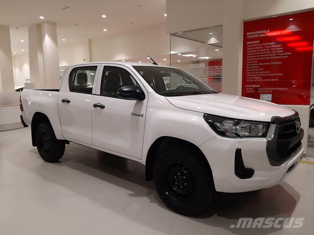 Toyota Hilux Cabina Doble GX Furgonetas /Furgón
