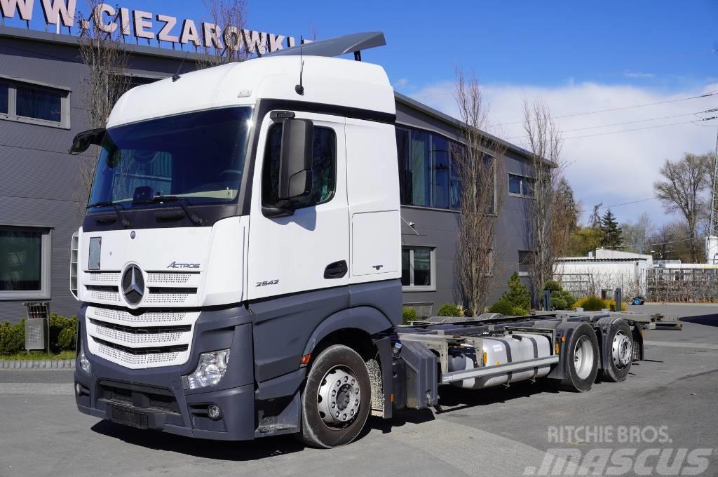 Mercedes-Benz Actros 2542 Low Deck BDF / 6×2 / E6 / steering axl Camiones chasis