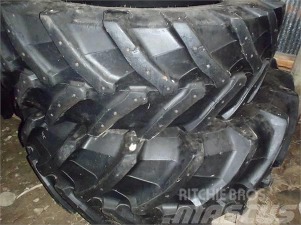  Trelleborg/Pirelli Nastoitettu Neumáticos, ruedas y llantas