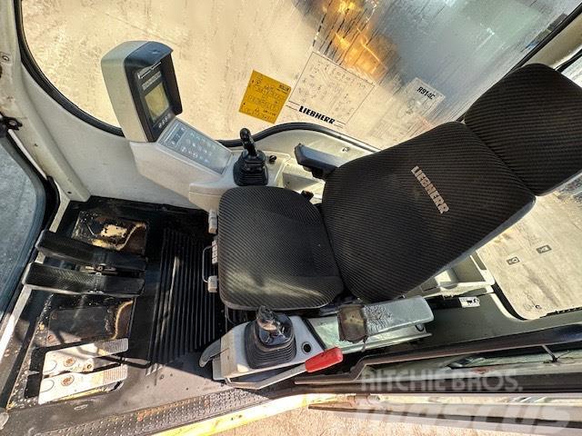 Liebherr R 914 C CAB Cabinas e interior