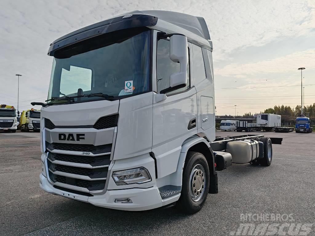 DAF XD 340 FA 4x2 Camiones chasis