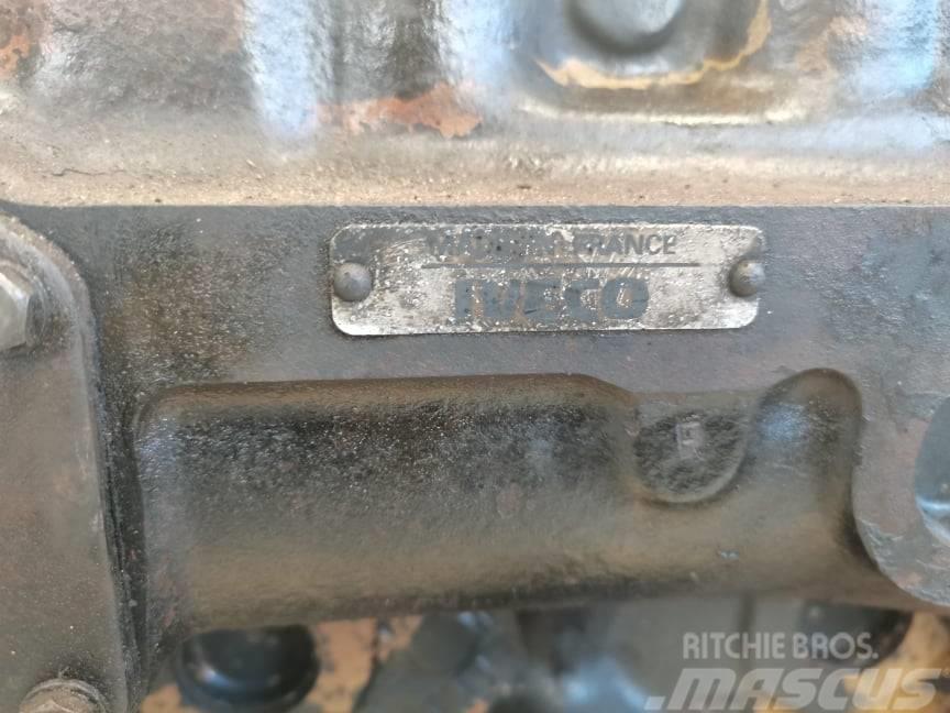 New Holland FX 38 {engine Fiat Iveco 8215.42} Motores