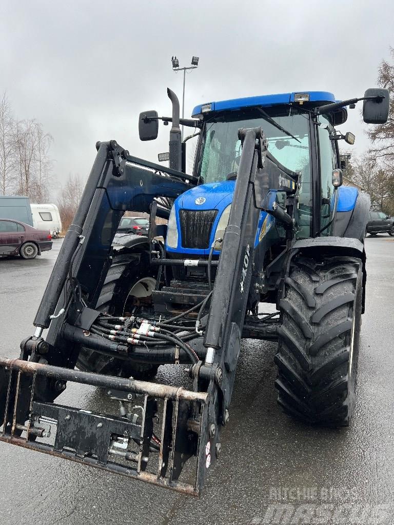 New Holland T 6020 Elite Tractores