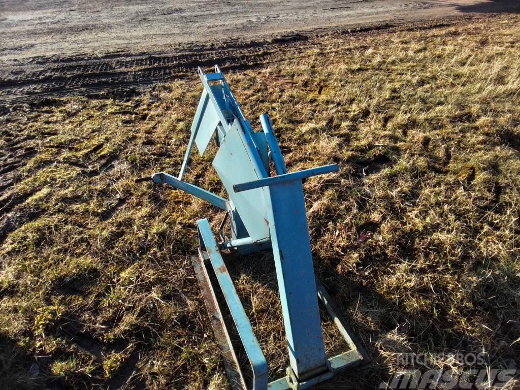 Japa Kierrehalkaisija traktorikäyttöinen Procesadoras y cortadoras de leña